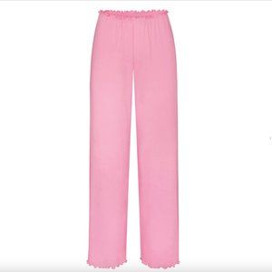 Reserved for intended buyer. NEW Skims Logo Pointelle Pant in Bubble Gum (M)